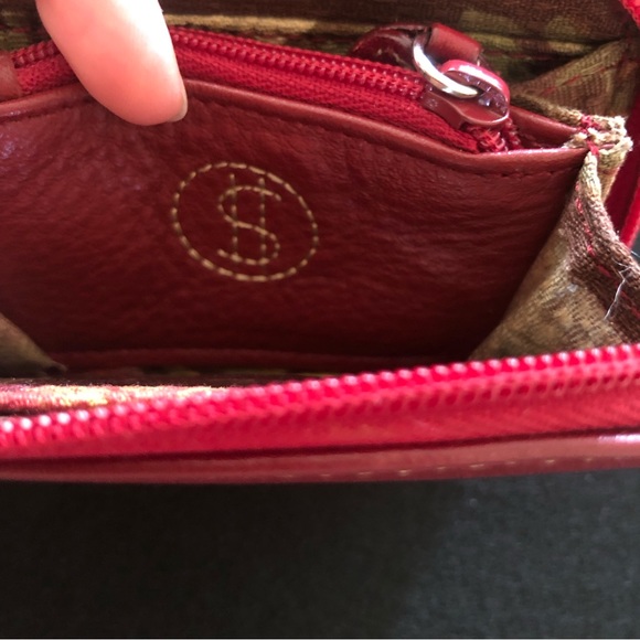 Brighton Tiny Crossbody Bag for your cards and changes - Picture 9 of 14